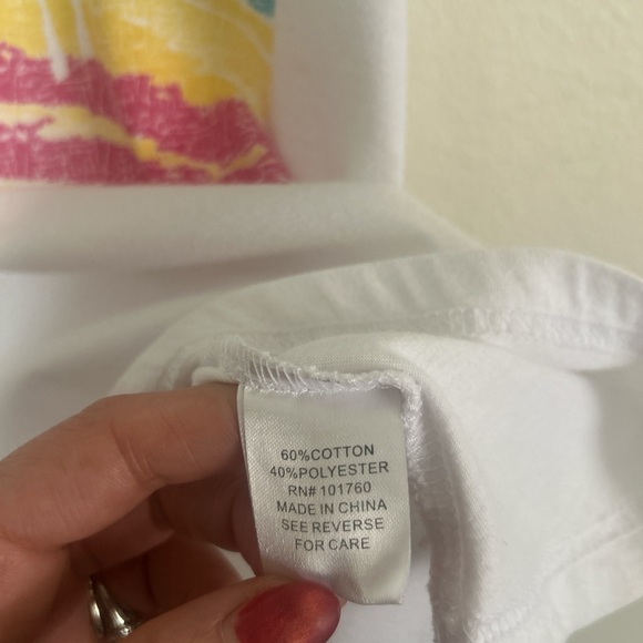 Kinetic "A Sandy Bank and My Favorite Tank" Tropical Graphic Racerback Tank Top - Picture 3 of 7